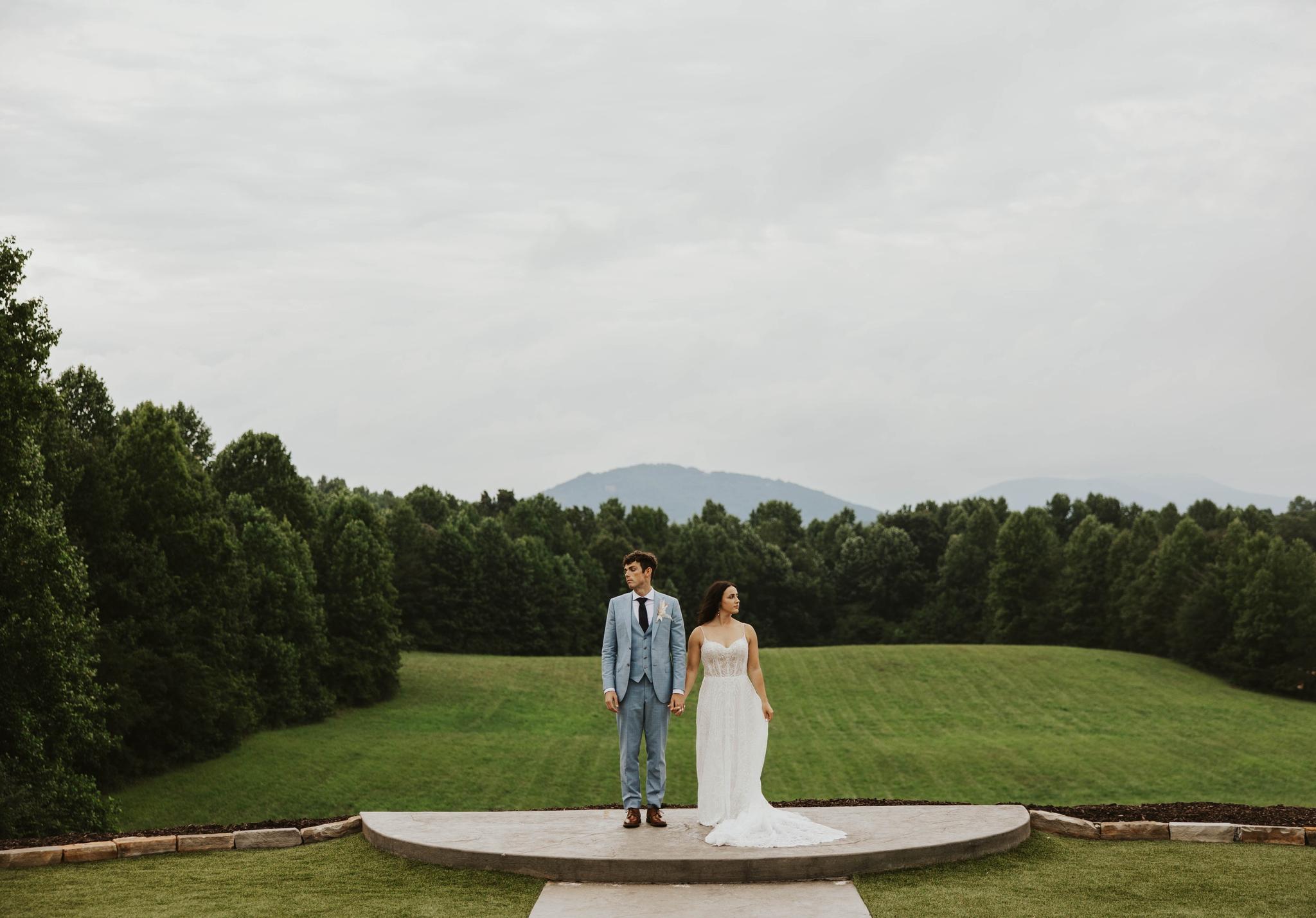 A Review of Hana and Andrew Cake