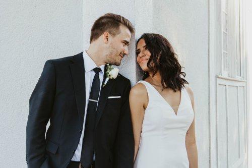 mobile - carousel-hero-element image-0