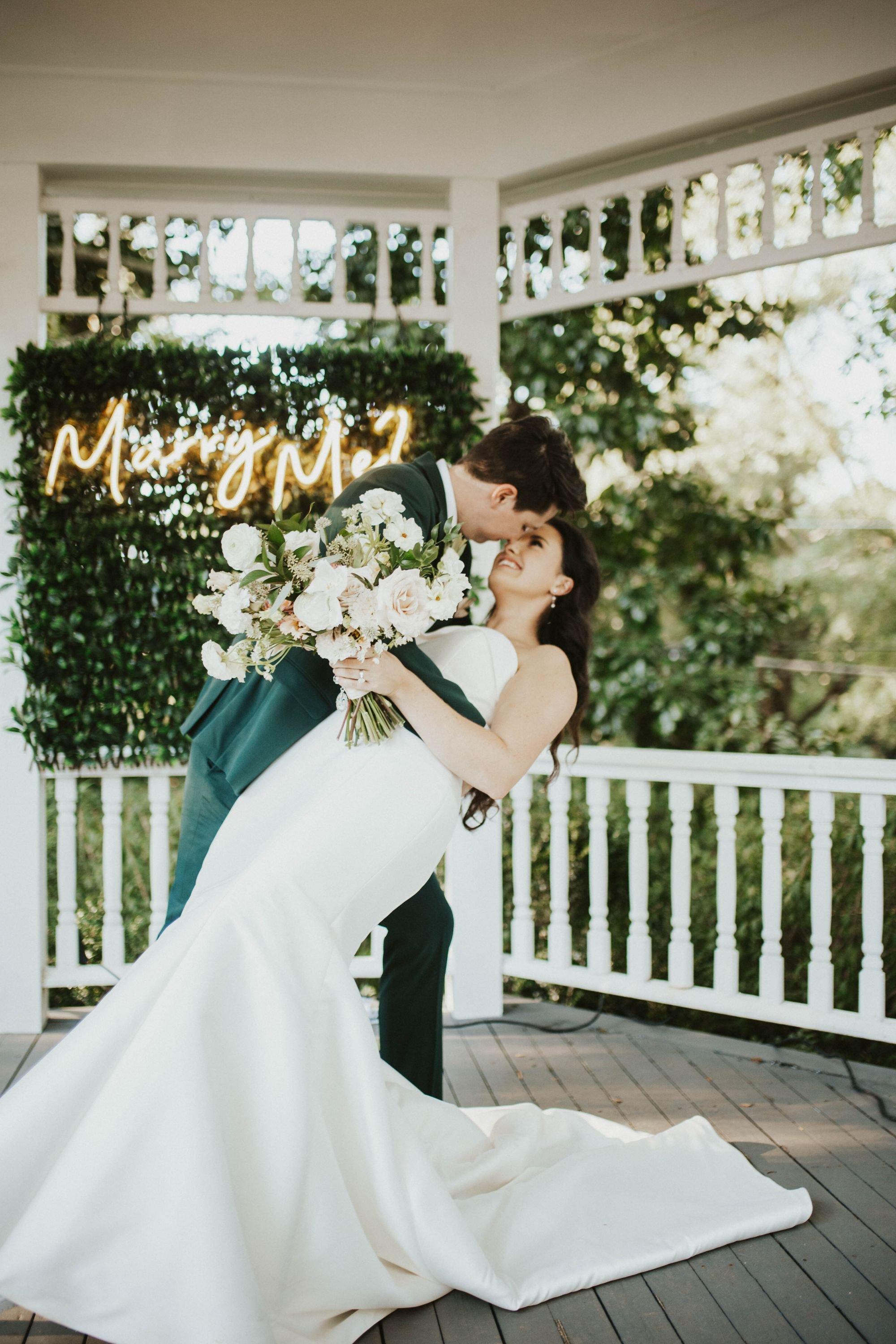 carousel-hero-element image-6